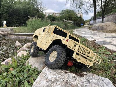 "The 1/10 Scale 313mm All Metal Axial SCX10 RC4W Body Parts of Hummer Military vehicles"