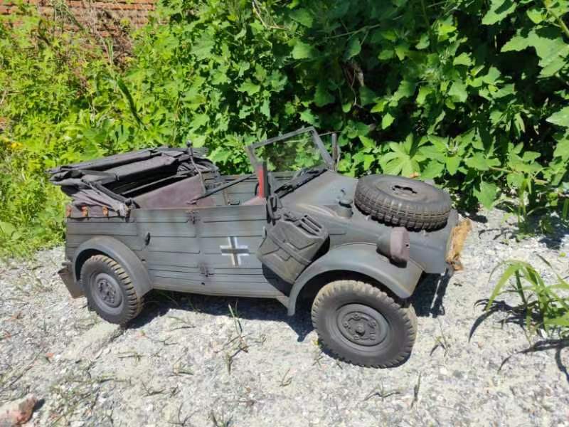 "Eaxtoys 1/6 Scale All - metal German Type 82 Kubelwagen: A Piece of WWII Military History"