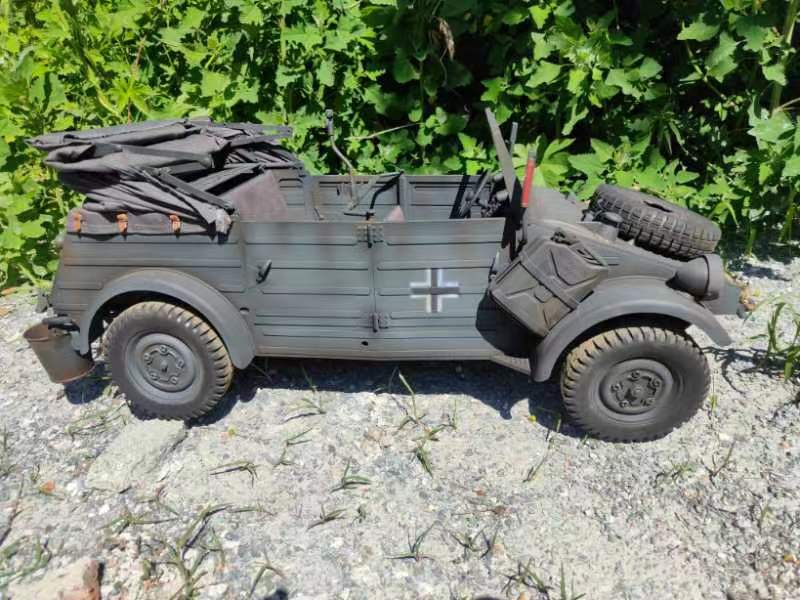 "Collectible Eaxtoys 1/6 Scale All - metal German Type 82 Kubelwagen for Military Enthusiasts"