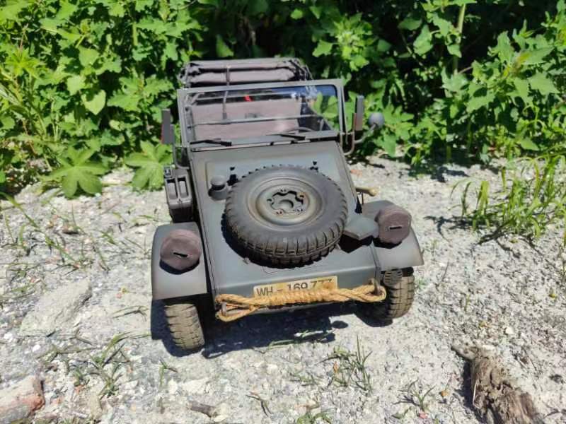 "Eaxtoys' 1/6 Scale All - metal German Type 82 Kubelwagen with Authentic Military Details"