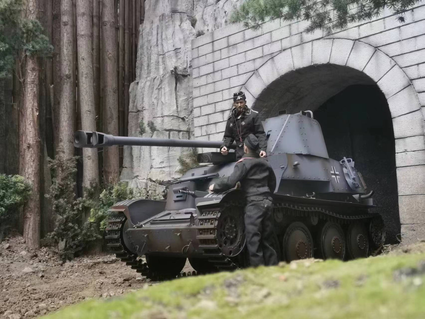 "1/6 Scale Metal vehicle Marder III Sd.Kfz. 139 Actionfigur Tank: High - quality metal construction for long - lasting durability"