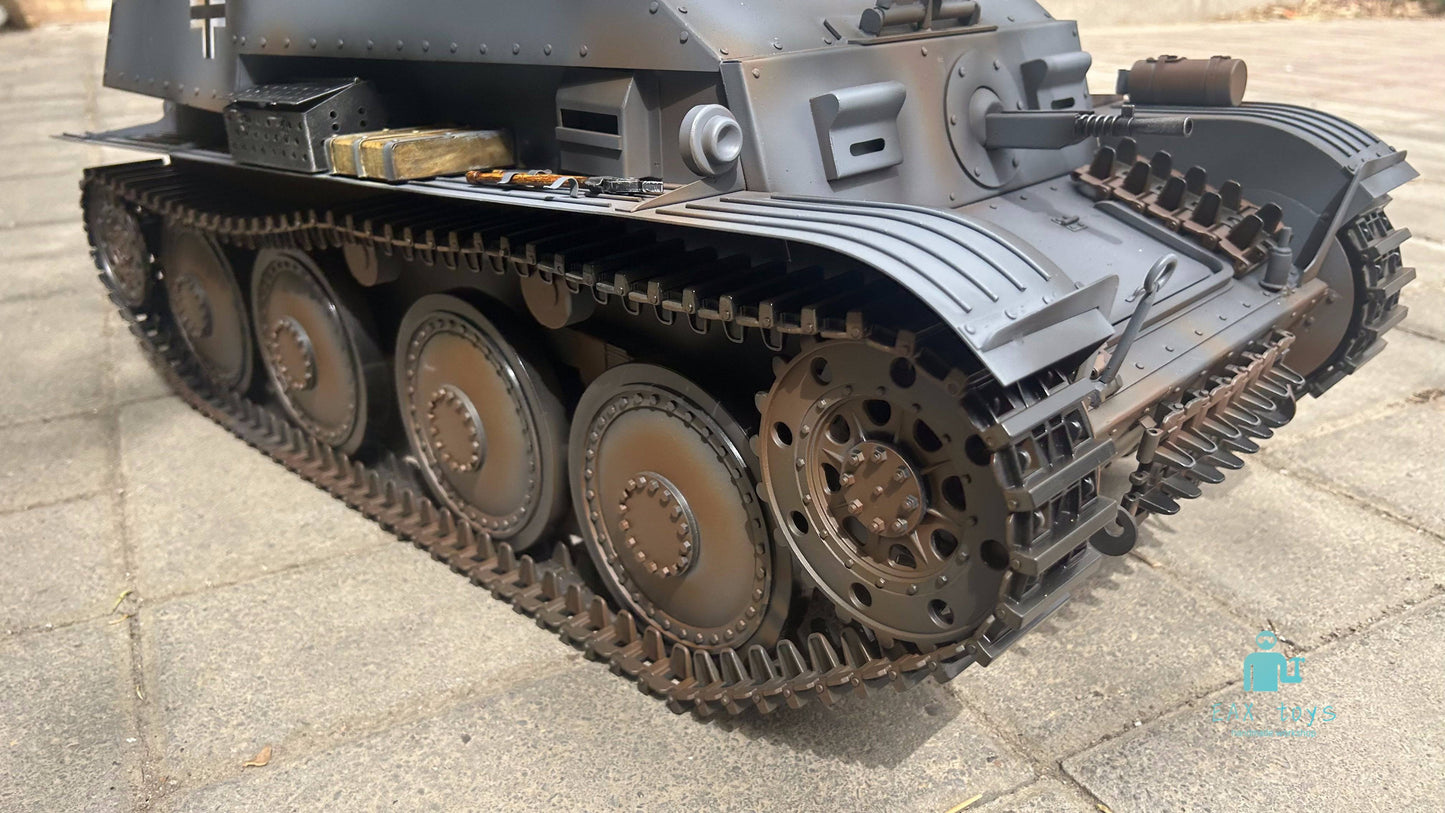 "1/6 Scale Metal vehicle Marder III Sd.Kfz. 139 Actionfigur Tank, a representation of WWII military might"