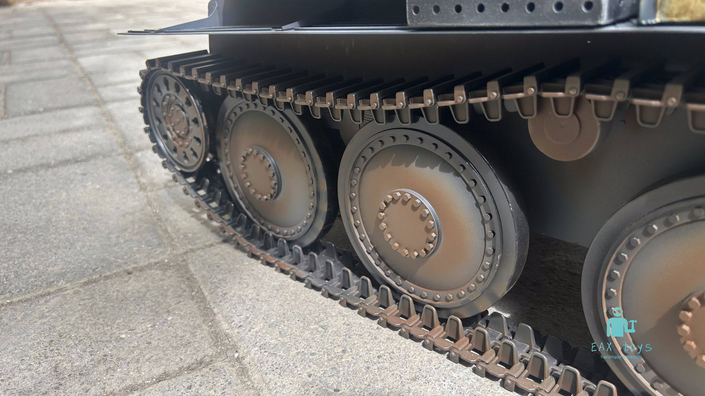 "A 1/6 Scale Metal Marder III Sd.Kfz. 139 Actionfigur Tank that echoes the glory of past military campaigns"