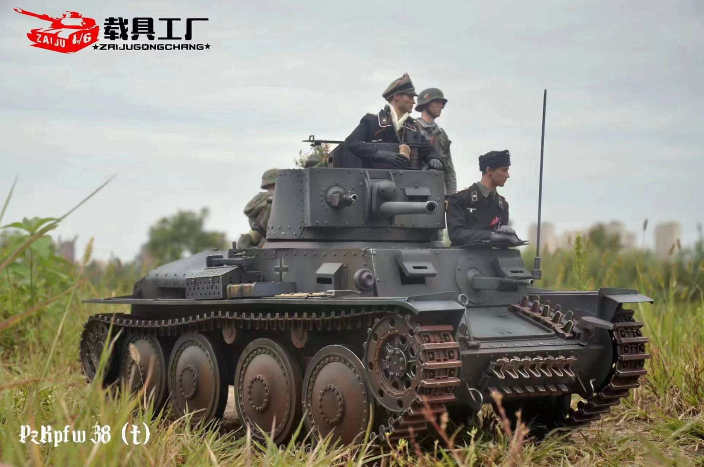 An eaxtoys 1/6 scale Panzerkampfwagen 38(t) is showcased on grass, encircled by four military figures in authentic WWII German uniforms. Perfect for model enthusiasts, this scene features a cloudy sky and distant trees as the backdrop.