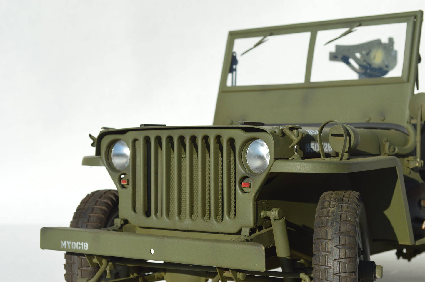 "EAXTOYS 1/6 Scale Full Metal Willys Jeep Truck: Ignite Your Passion for Military History"