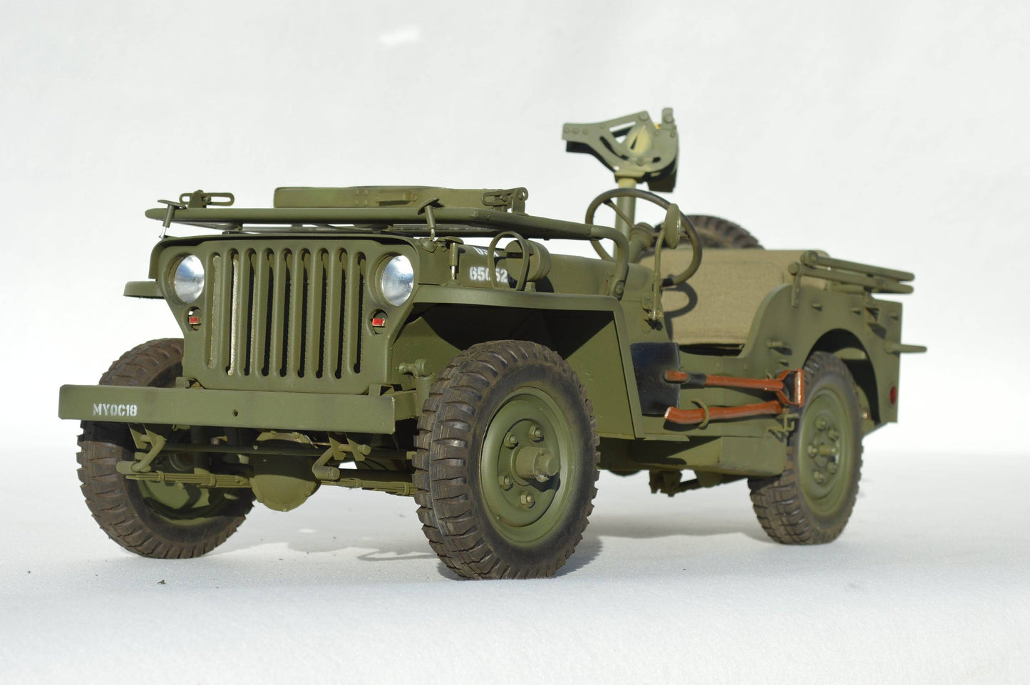 "EAXTOYS 1/6 Scale Full Metal Willys Jeep Truck: Ignite Your Passion for Military History"