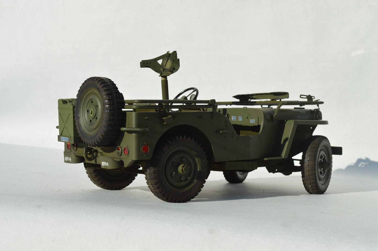 "EAXTOYS 1/6 Scale Full Metal Willys Jeep Truck: Ignite Your Passion for Military History"