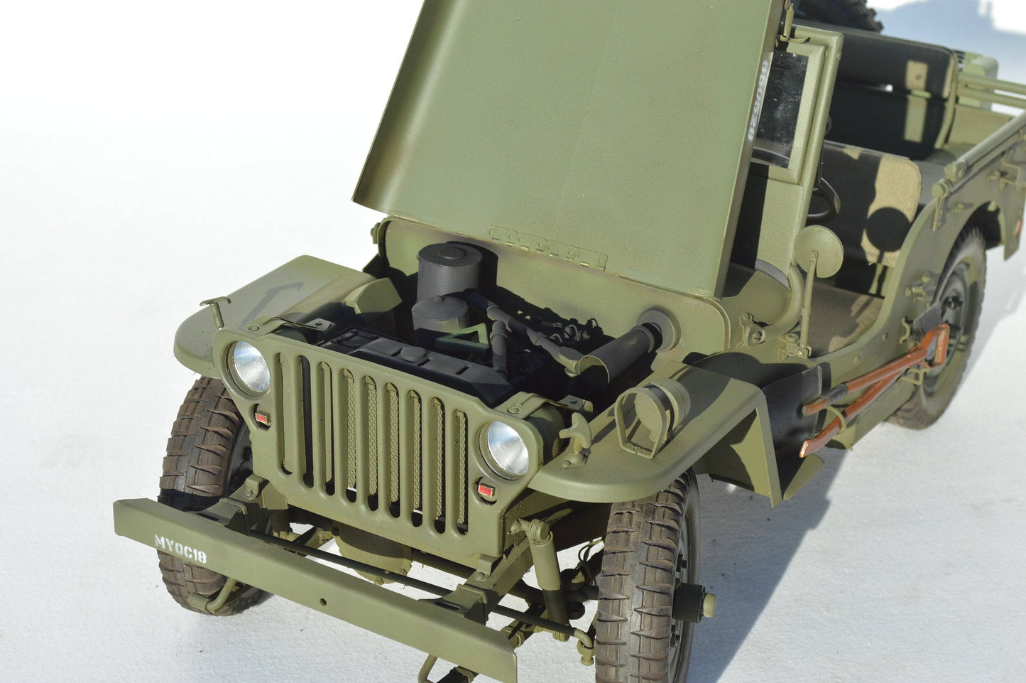 "EAXTOYS 1/6 Scale Full Metal Willys Jeep Truck: Ignite Your Passion for Military History"