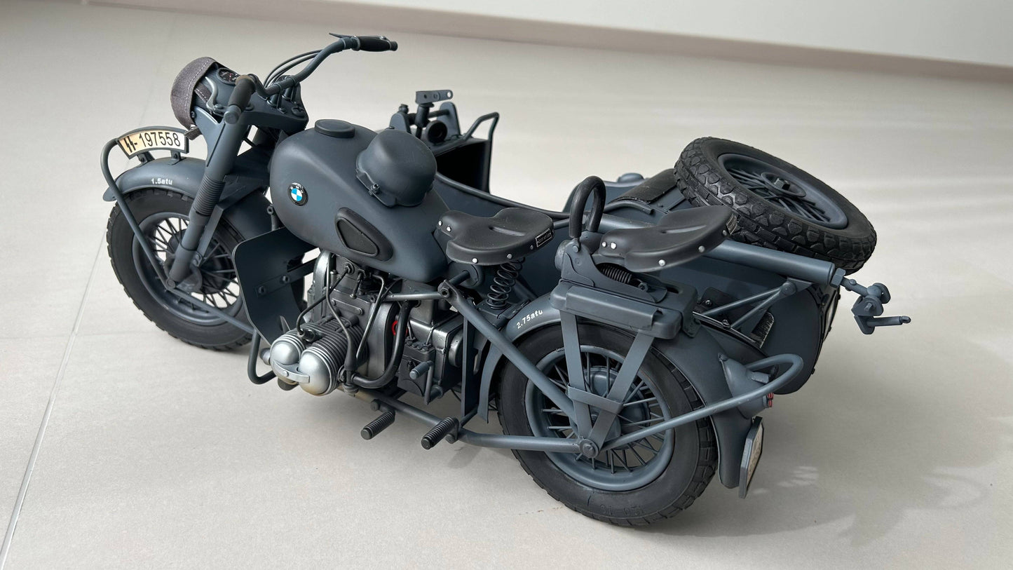 "Create an immersive WWII display with the Eaxtoys 1/6 scale metal German BMW R75 motorcycle"
