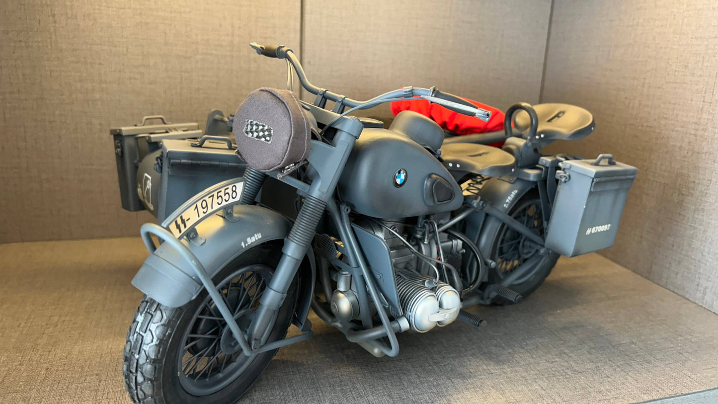 "1/6 scale metal WWII German BMW R75 motorcycle by Eaxtoys, a nod to historical military transportation"